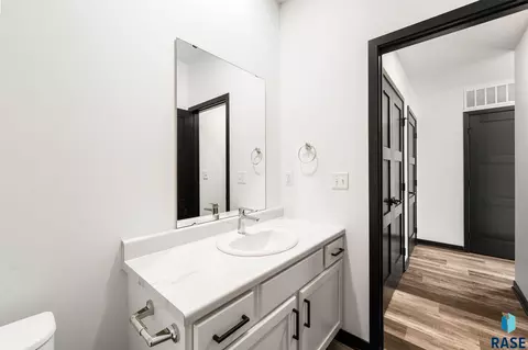 Bath - 4610 E Whisper Ridge Pl, Sioux Falls, SD 57108 photo 1 of 7