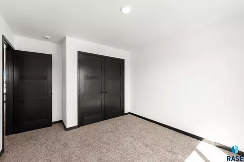 Bedroom - 4610 E Whisper Ridge Pl, Sioux Falls, SD 57108 photo 6 of 6