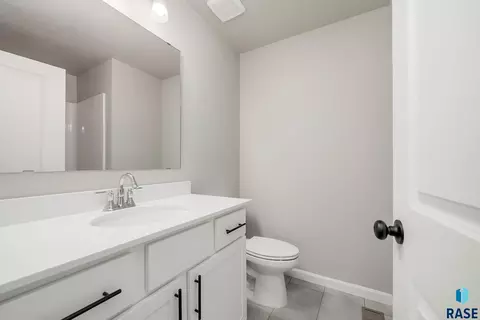 Bath - 2205 E Alexa St, Brandon, SD 57005 photo 2 of 3