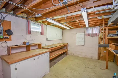 Other - 2409 E 17th St, Sioux Falls, SD 57103 photo 8 of 10