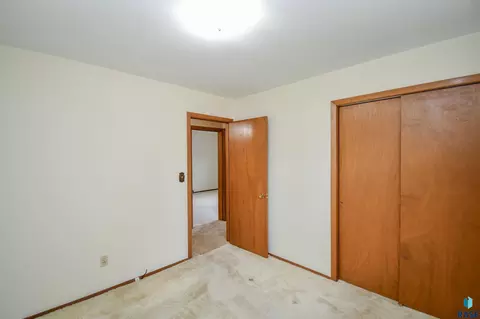 Bedroom - 2409 E 17th St, Sioux Falls, SD 57103 photo 10 of 12