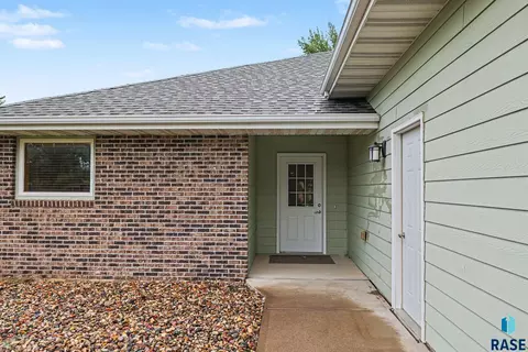Other - 828 E 70th St, Sioux Falls, SD 57108 photo 1 of 8