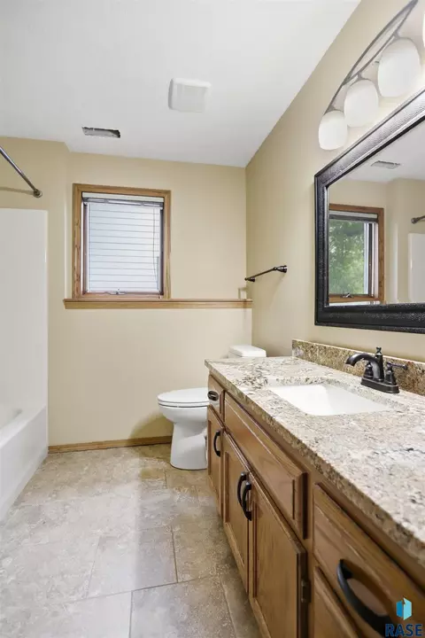 Bath - 2700 E 33rd St, Sioux Falls, SD 57103 photo 3 of 3