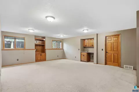 Other - 2700 E 33rd St, Sioux Falls, SD 57103 photo 4 of 13