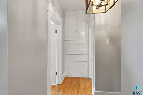 Entry Way - 404 E 5th St, Dell Rapids, SD 57022 photo 1 of 1