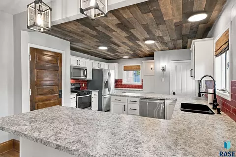 Kitchen - 404 E 5th St, Dell Rapids, SD 57022 photo 2 of 4