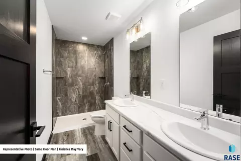 Bath - 4616 E Whisper Ridge Pl, Sioux Falls, SD 57108 photo 3 of 7