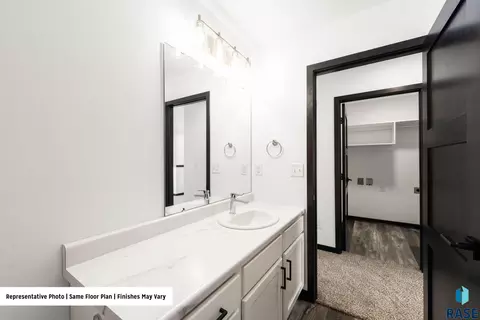 Bath - 4616 E Whisper Ridge Pl, Sioux Falls, SD 57108 photo 7 of 7