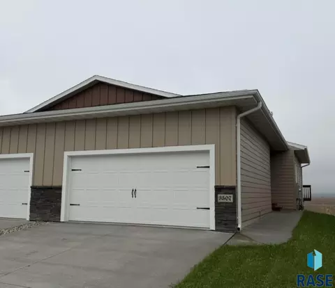 3507 S Heather Ave, Sioux Falls, SD 57106