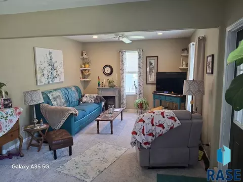 Living - 504 W Ash St, Parkston, SD 57366 photo 1 of 1