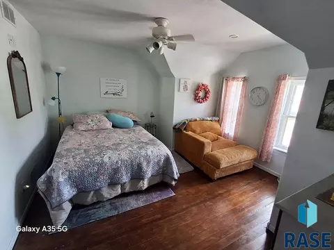 Bedroom - 504 W Ash St, Parkston, SD 57366 photo 7 of 7