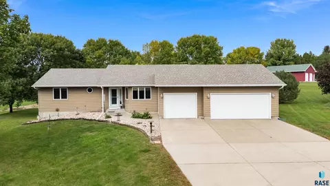 Exterior - 25788 Packard Ln, Renner, SD 57055 photo 1 of 14