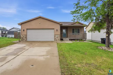 430 N Jenny Ave, Tea, SD 57064