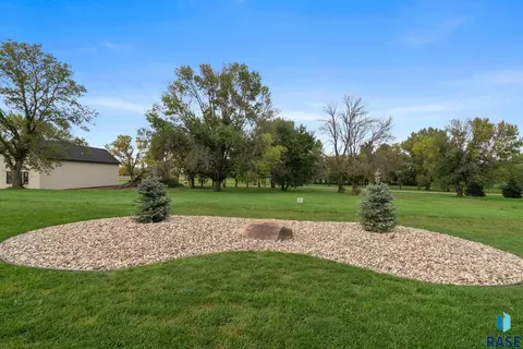 Exterior - 25641 Sherdean Trl, Renner, SD 57055 photo 15 of 24