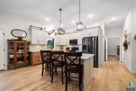 Kitchen - 25641 Sherdean Trl, Renner, SD 57055 photo 1 of 4
