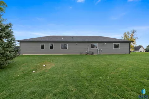 Exterior - 25641 Sherdean Trl, Renner, SD 57055 photo 20 of 24