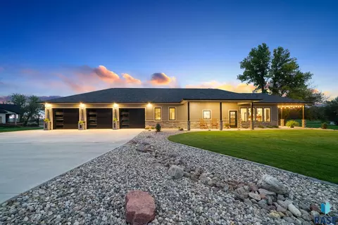 Exterior - 25641 Sherdean Trl, Renner, SD 57055 photo 2 of 24