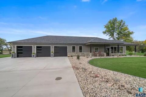 Exterior - 25641 Sherdean Trl, Renner, SD 57055 photo 4 of 24