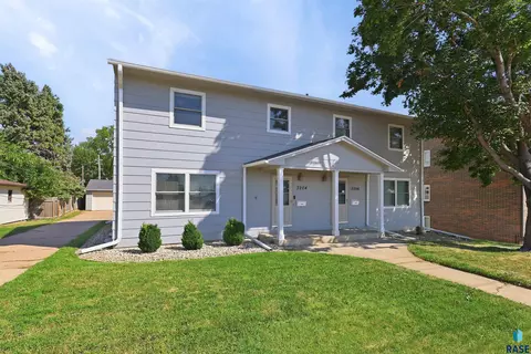 3204 S Kiwanis Ave, Sioux Falls, SD 57105