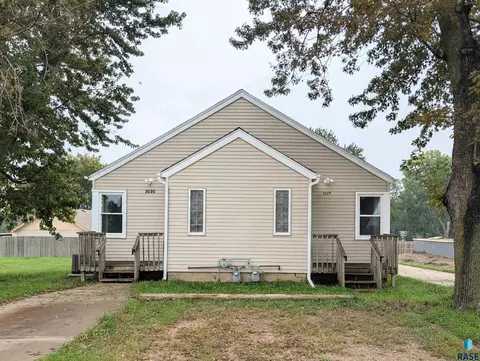 3028 N Van Eps Ave, Sioux Falls, SD 57104