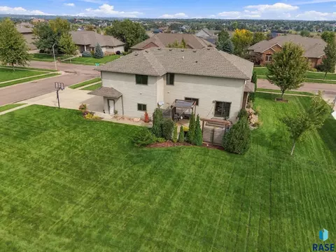 View/Area - 7601 S Ridgestone Dr, Sioux Falls, SD 57108 photo 4 of 4