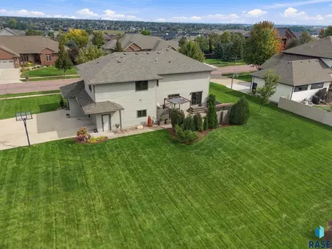 View/Area - 7601 S Ridgestone Dr, Sioux Falls, SD 57108 photo 1 of 4