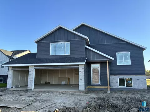913 Estate St, Harrisburg, SD 57032