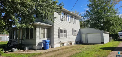 140 3rd St, Monroe, SD 57047