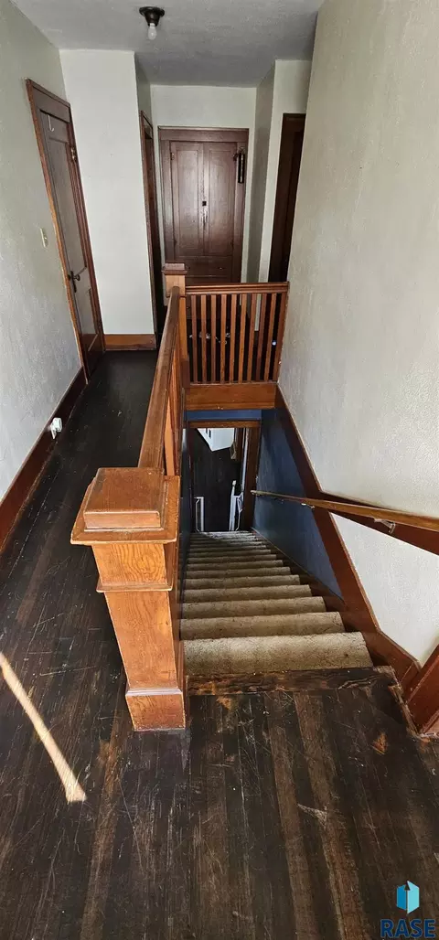 Entry Way - 140 3rd St, Monroe, SD 57047 photo 3 of 3