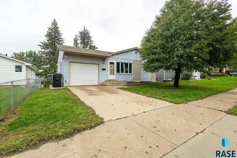 Other - 3204 E 15th St, Sioux Falls, SD 57103 photo 7 of 9