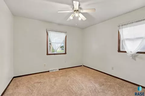 Bedroom - 406 Johnson Ave, Baltic, SD 57003 photo 1 of 7