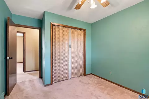 Bedroom - 406 Johnson Ave, Baltic, SD 57003 photo 6 of 7