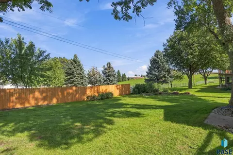 Exterior - 406 Johnson Ave, Baltic, SD 57003 photo 2 of 6
