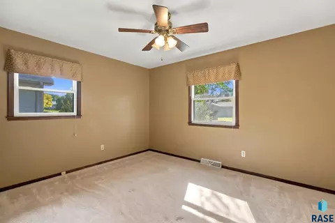 Bedroom - 406 Johnson Ave, Baltic, SD 57003 photo 3 of 7