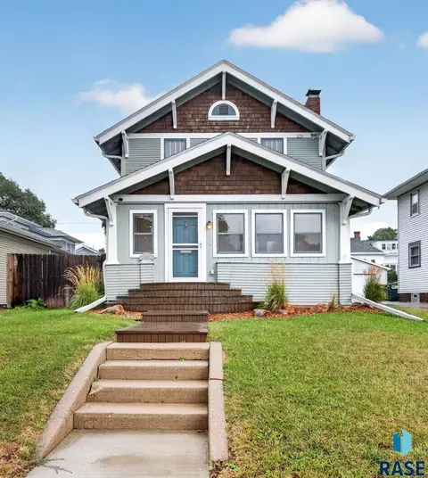 1606 S Center Ave, Sioux Falls, SD 57105