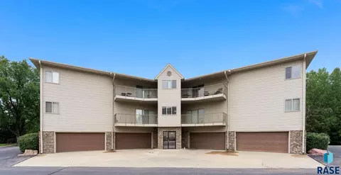 1641 S Cleveland Ave #204, Sioux Falls, SD 57103