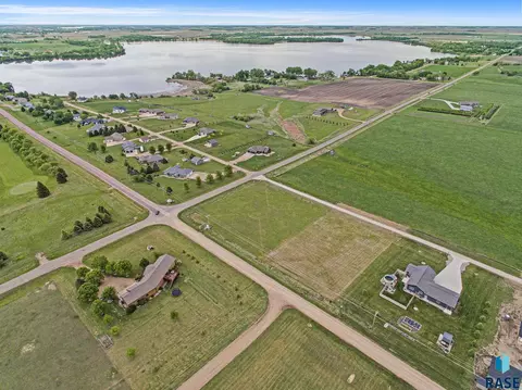Bob Price Blvd, Madison, SD 57042 photo 6