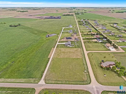 Bob Price Blvd, Madison, SD 57042 photo 10