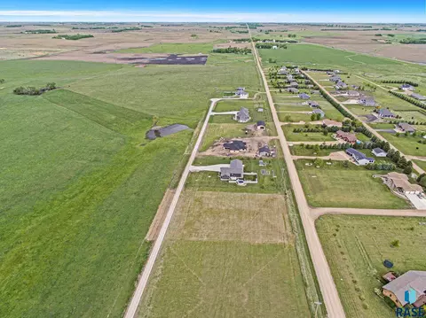 Bob Price Blvd, Madison, SD 57042 photo 9