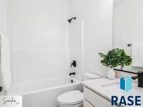 Bath - 409 S Willow Springs Dr, Sioux Falls, SD 57110 photo 3 of 3