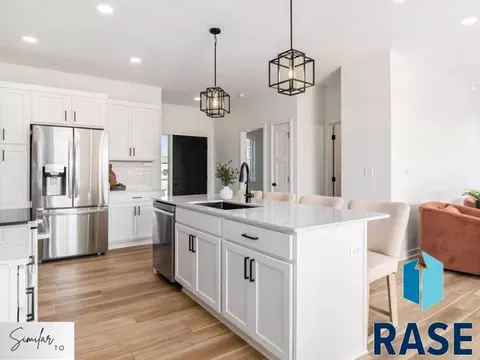 Kitchen - 409 S Willow Springs Dr, Sioux Falls, SD 57110 photo 4 of 4