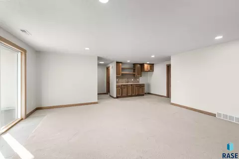 Living - 6413 Fieldview St, Sioux Falls, SD 57110 photo 9 of 11
