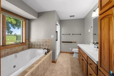 Bath - 204 S Cherry Ave, Marion, SD 57043 photo 1 of 7