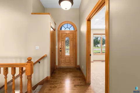 Entry Way - 204 S Cherry Ave, Marion, SD 57043 photo 1 of 1