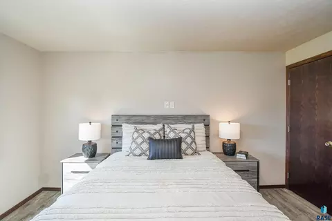 Bedroom - 5733 W Bream Ct, Sioux Falls, SD 57107 photo 10 of 12