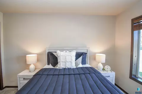 Bedroom - 5733 W Bream Ct, Sioux Falls, SD 57107 photo 5 of 12