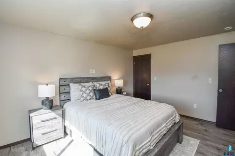 Bedroom - 5733 W Bream Ct, Sioux Falls, SD 57107 photo 11 of 12