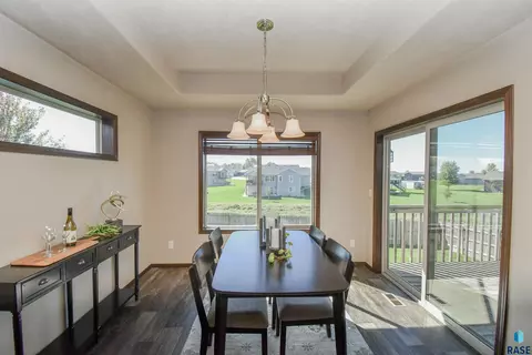 Dining - 5733 W Bream Ct, Sioux Falls, SD 57107 photo 3 of 6