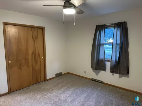 Bedroom - 210 E 3rd St, Freeman, SD 57029 photo 4 of 11