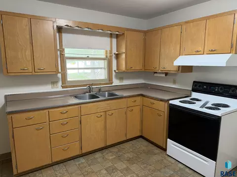 Kitchen - 210 E 3rd St, Freeman, SD 57029 photo 8 of 9